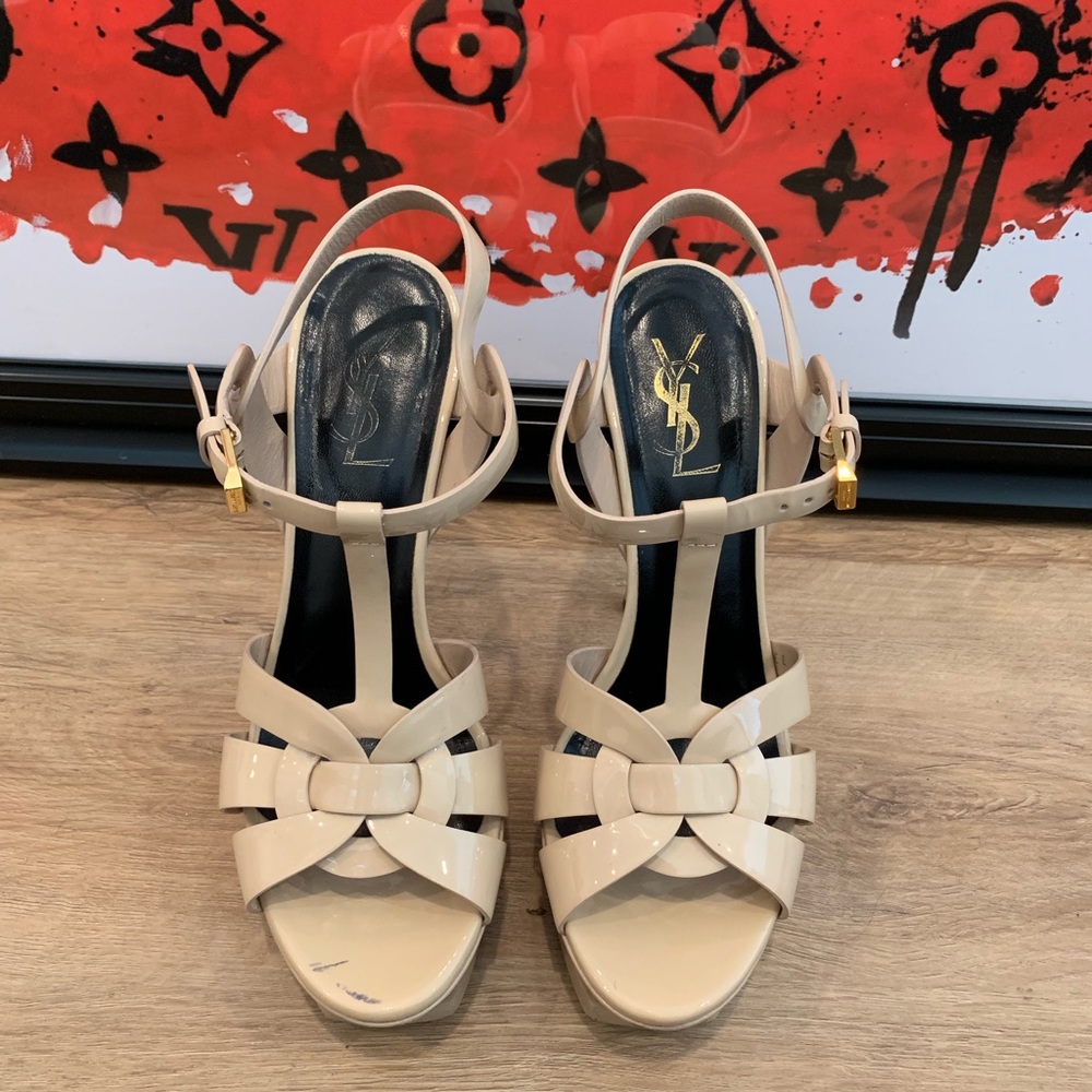 NUDE SAINT LAURENT TRIBUTE PLATFORM